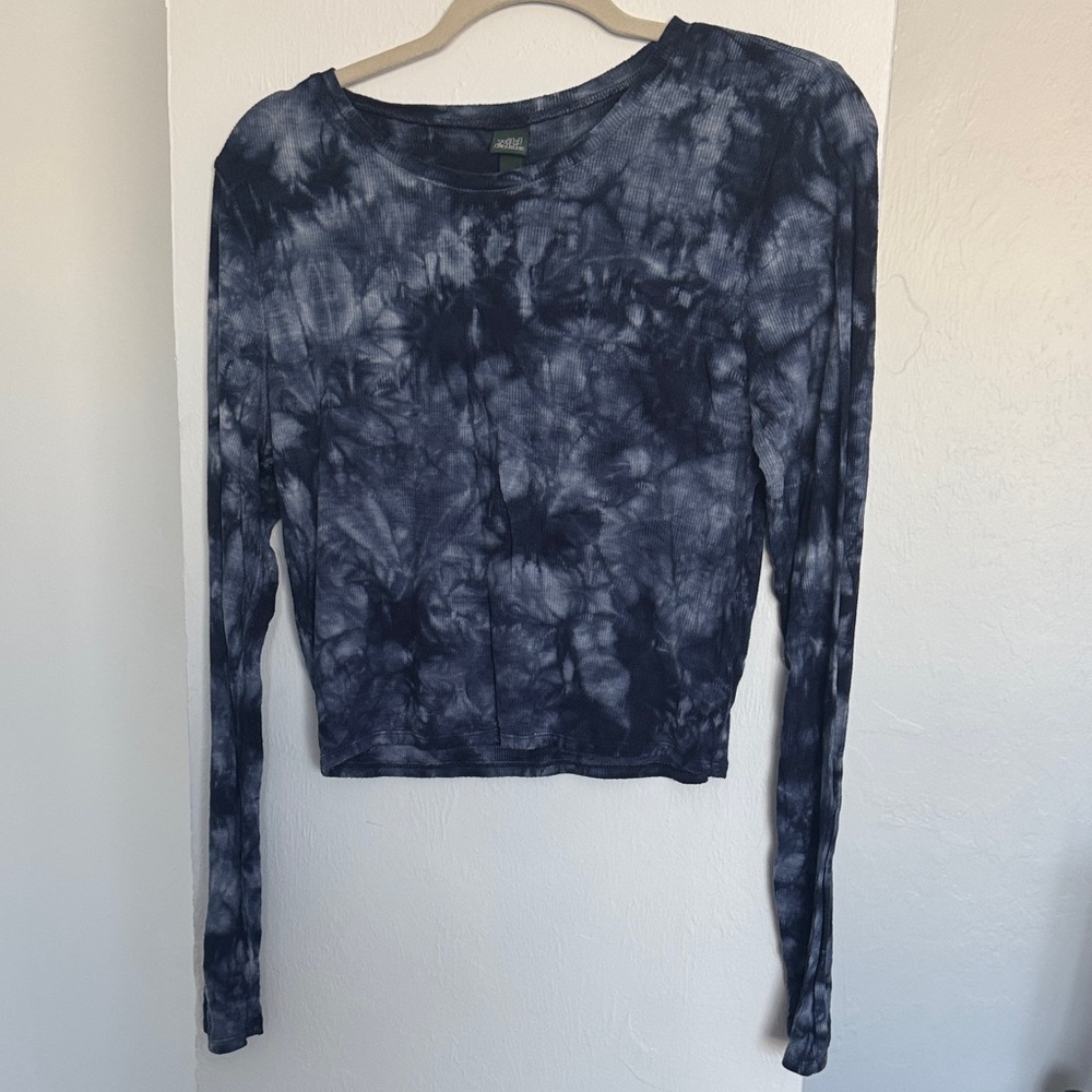 Wild Fable Navy Tie-Dye Long Sleeve Tee